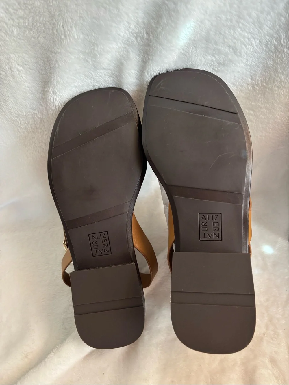 Naturalizer Birch Saddle Tan Leather Strappy Toe Ring Sandal Size 8.5